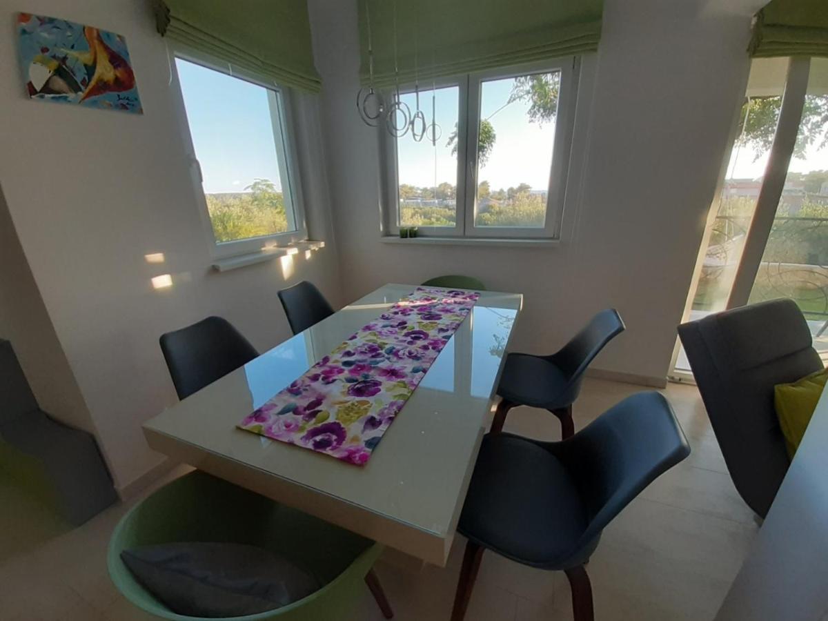 Apartment Mia Раб Экстерьер фото