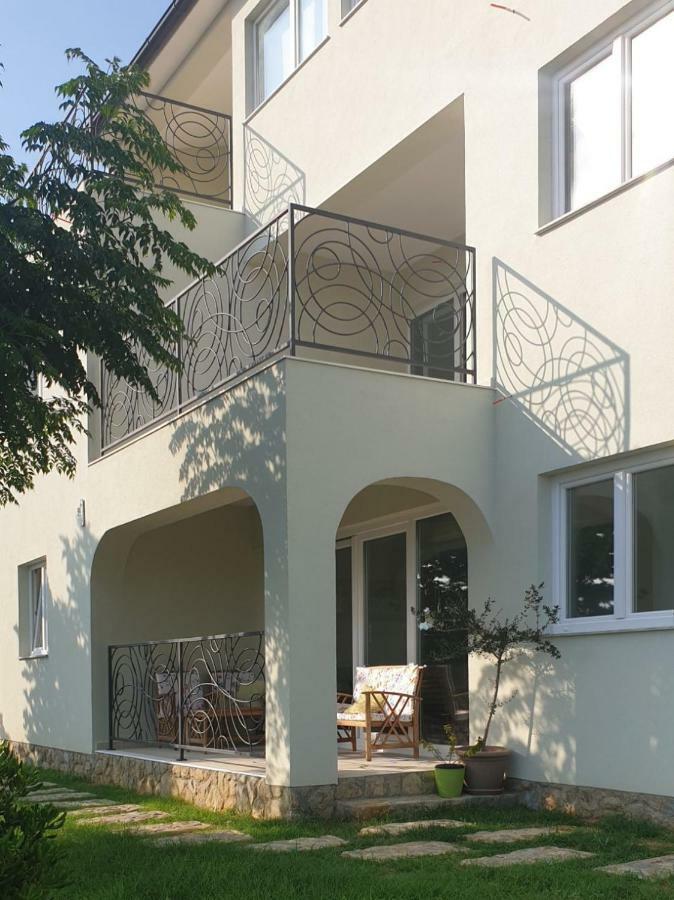 Apartment Mia Раб Экстерьер фото